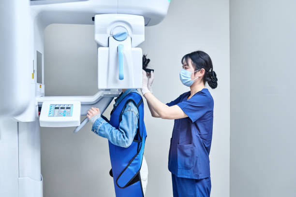 Best Emergency Tooth Extraction in Frontenac, MO